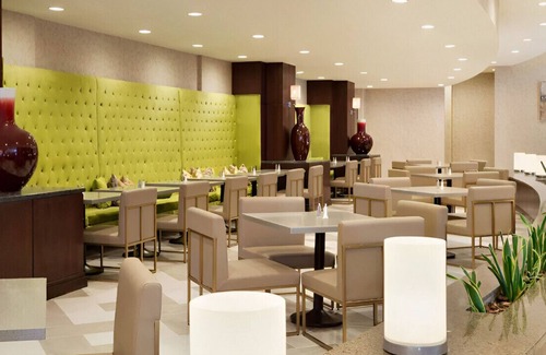 Downtown House | Delightful King Suite for Couples! Bar,Gym,Pool