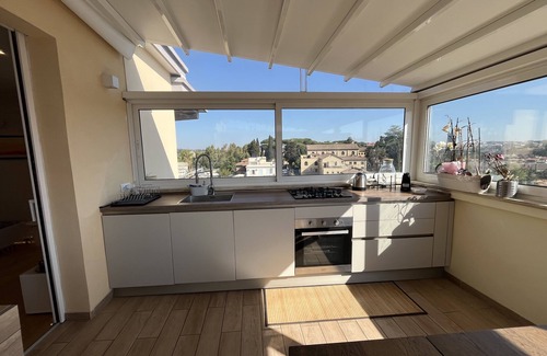 Suburbio VII Portuense Apartment | Delightful penthouse with panoramic views