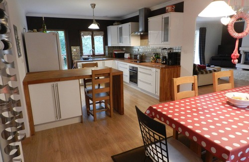 Prechac House | Delightful & relaxing 6 bedroom house, in the mountains with skiing near by