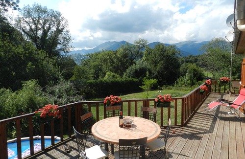 Prechac House | Delightful & relaxing 6 bedroom house, in the mountains with skiing near by
