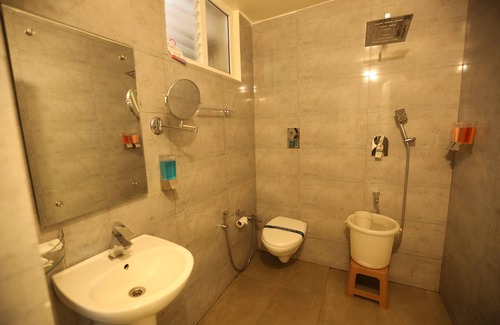Thalayathimund Hotel | Delightz Inn Resorts