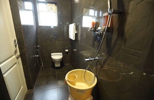 Thalayathimund Hotel | Delightz Inn Resorts