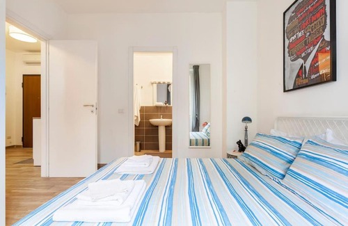 Cagnola Apartment | Delizioso appartamento sul Castello con Netflix & WIFI