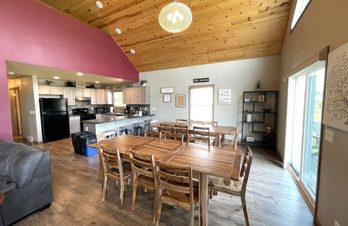 Spring Brook House | Dells Reunion Lodge @ Spring Brook Resort