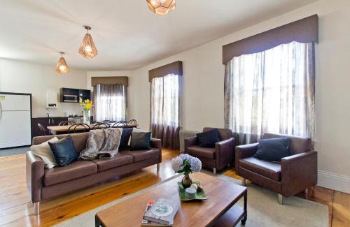 Deloraine Hotel | Deloraine Hotel