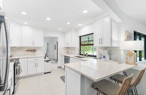 Delray Beach House | Delray Beach Pool/Spa/Putting Green. Minutes to Beach and Atlantic Ave.