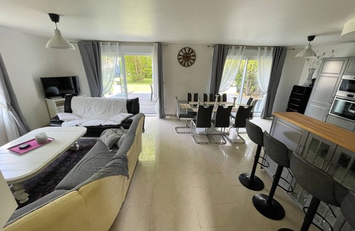 Binson-et-Orquigny Cottage | Delsy house - comfort cottage
