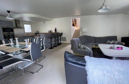 Binson-et-Orquigny Cottage | Delsy house - comfort cottage
