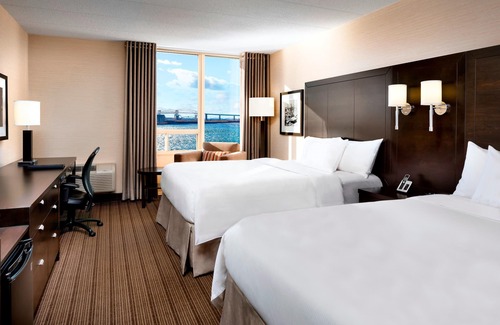 Algoma District Hotel | Delta Hotels by Marriott Sault Ste. Marie Waterfront