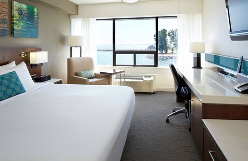 Kingston Hotel | Delta Hotels by Marriott Kingston Waterfront