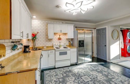 Delta Junction House | Delta Junction Rental w/Shared Pool & Hot Tub!