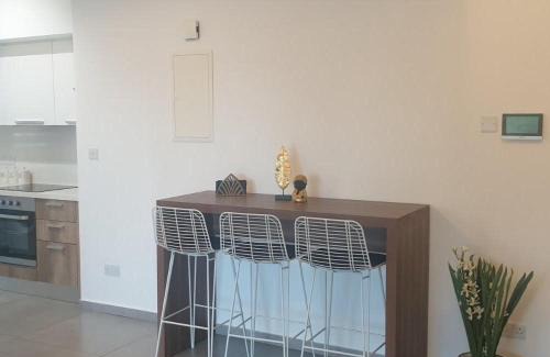 Ayios Dhometios Apartment | Deluxe 1 Bed Apt Ayios Dometios