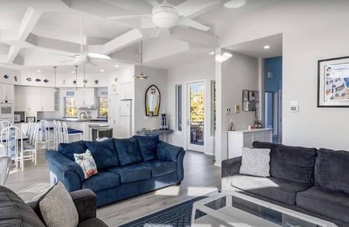 Loveladies House | Deluxe 6 Bedroom home in Loveladies with Pool!