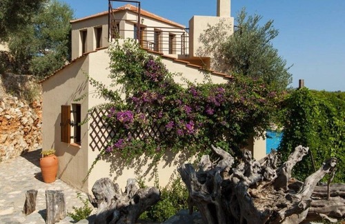 Votsi Villa | Deluxe Alonissos Island Villa | Villa.