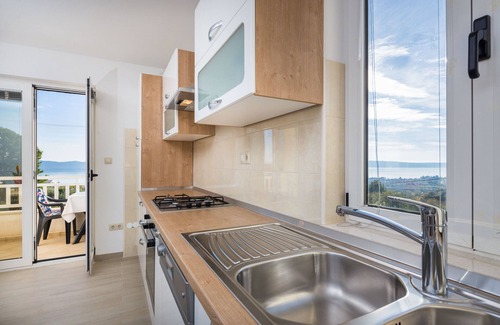 Kastel Kambelovac Apartment | Deluxe Apartment Sea View