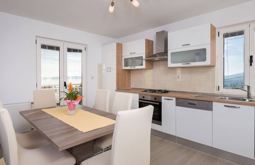 Kastel Kambelovac Apartment | Deluxe Apartment Sea View