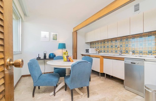 Justicia Apartment | Deluxe Apartment Colon Suites IV