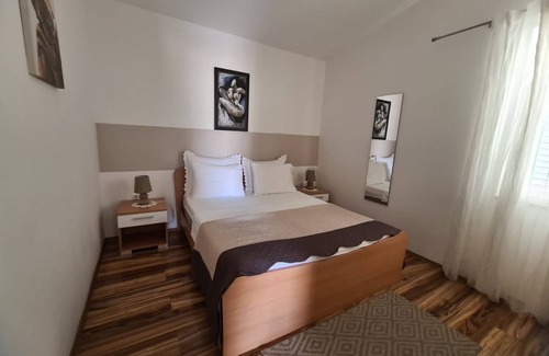 Metajna Condo | Deluxe apartment for 4 people, private bathroom and terrace with sea view