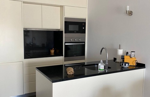 Albufeira Old Town Apartment | Deluxe apartment in Albufeira old town, 200m walk to beach, pool & parking