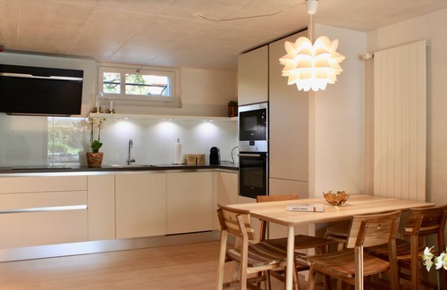 Petit-Saconnex / Servette Apartment | Deluxe Apartment in Geneva center district. (Petit-Saconnex)