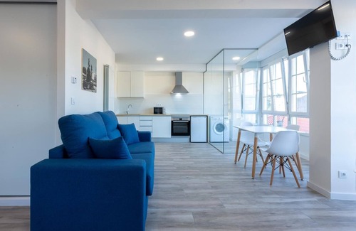 Betanzos Old Town Apartment | DELUXE APARTMENT WITH BALCONY