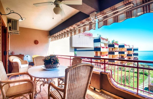Letojanni Apartment | Deluxe Blue Holiday Home Taormina Sea Front