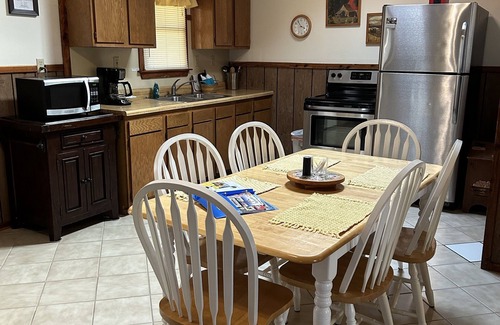 Eckerty Cabin | Deluxe Cabin 15 with HOT TUB Located on Patoka Lake in Southern Indiana