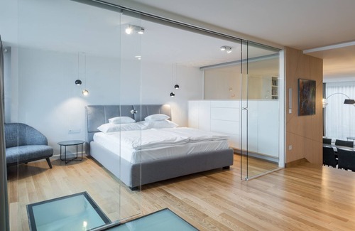 Vizivaros Apartment | Deluxe Castle Apartment with Private Sauna