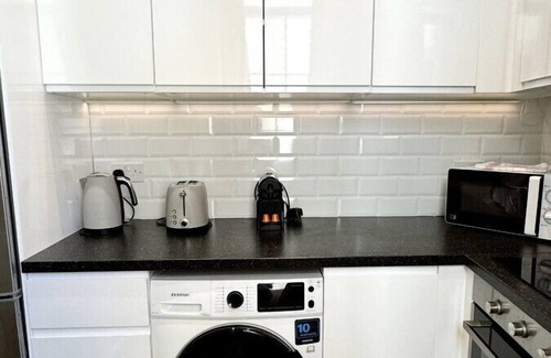Gibraltar Apartment | Deluxe City Centre Studio Apt