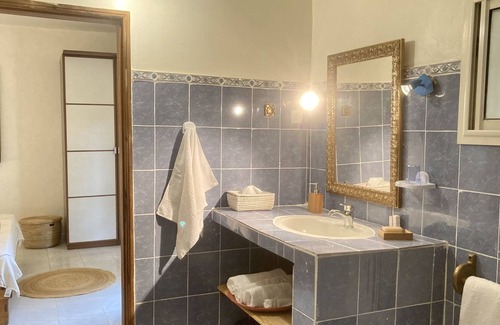 Ndangane Bed & Breakfast | Deluxe Double Room in Villa with Sauna and Pool