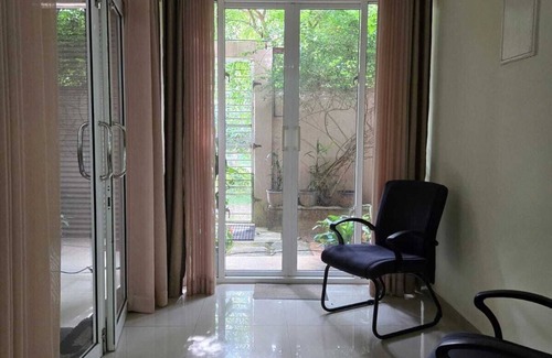 Thalawatugoda House | Deluxe Double/Family Room at Lush Lakeside Nature's Nook