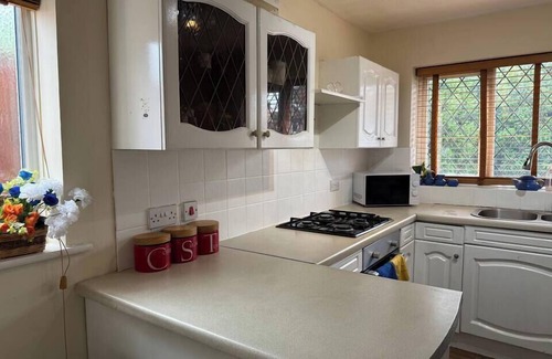 Acocks Green Apartment | Deluxe Double Room in Birmingham