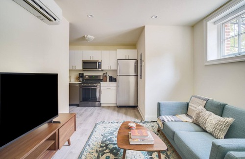 Dupont Circle Apartment | Deluxe Dupont Circle 1BR w/W/D, nr Nightlife & Baseball, by Blueground