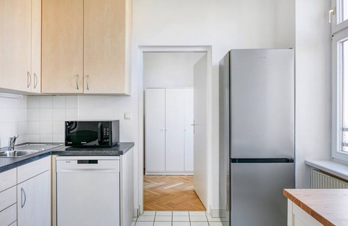 Josefstadt Apartment | Deluxe Josefstadt 2BR w/Elevator, walk to bars + Metro U6, by Blueground