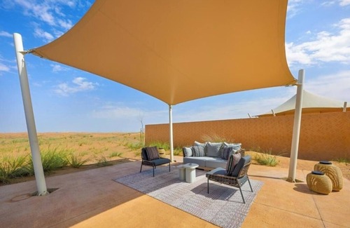 Al Madam Apartment | Deluxe King Room Near Desert Safari View Point