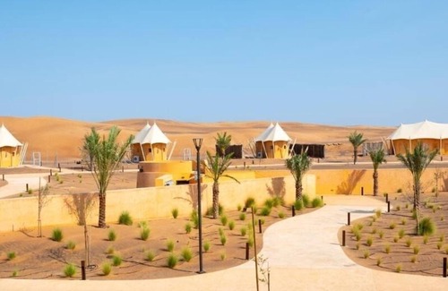 Al Madam Apartment | Deluxe King Room Near Luxury Desert Adventure