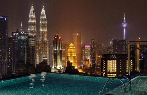 Malaysian Police Training Centre Apartment | Deluxe King Suite with Garden View 14