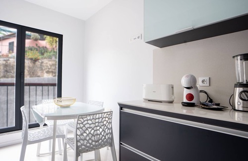 Santa Luzia Apartment | Deluxe Living by LovelyStay