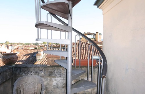 Lucca Historical Center Condo | Deluxe Lucca Historic Center Apartment
