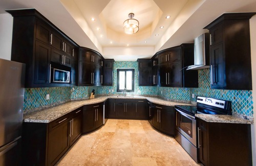 San Pedro Condo | Deluxe Ocean Front Suites C2- Pool/Jacuzzi/heart of Town