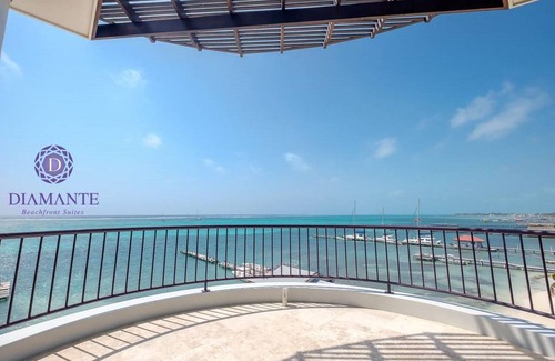 San Pedro Condo | Deluxe Ocean Front Suites A4- Pool/Jacuzzi/heart of Town
