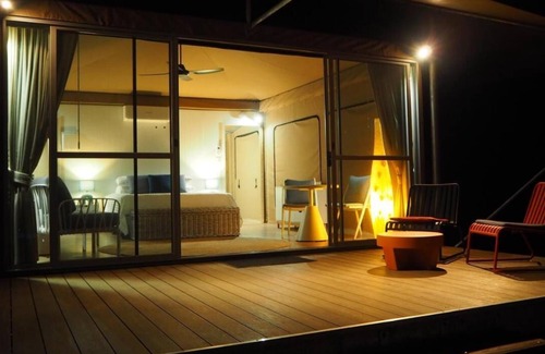 Arcadia Resort | Deluxe Queen Tent 1 Nelly bay