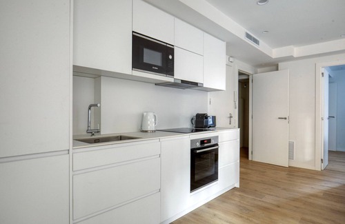 Sarria Apartment | Deluxe Sarrià 2BR w/Doorman, Renovated Recently, by Blueground