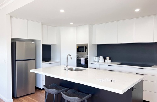 Wagga Wagga Apartment | Deluxe stay in central Wagga Wagga with essential conveniences nearby!