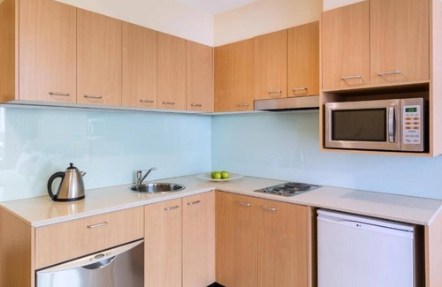 Melbourne Central Business District Apartment | Deluxe Studio at Lonsdale Street Melbourne