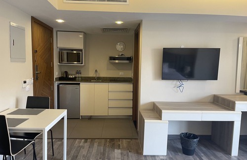Heliopolis House | Deluxe Studio King - 5 min away from Airport