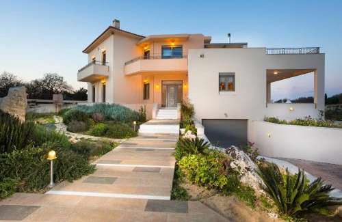 Atsipópoulon Villa | Deluxe Villa Ianthos - Outdoor Hot Tub & Kids Pool