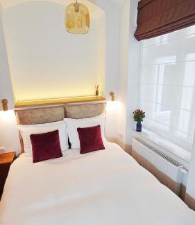 Kazimierz Apartment | Deluxe Vintage Chic Apartment - Kazimierz Old Town