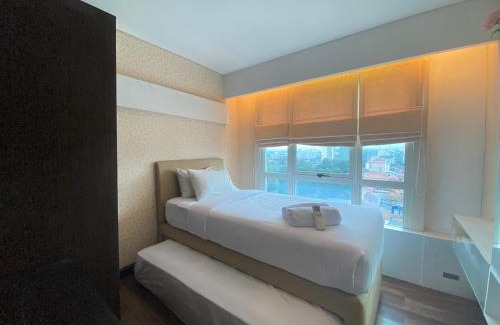 Braga Apartment | Deluxe & Well Appointed 2BR at El Royale Apartment By Travelio