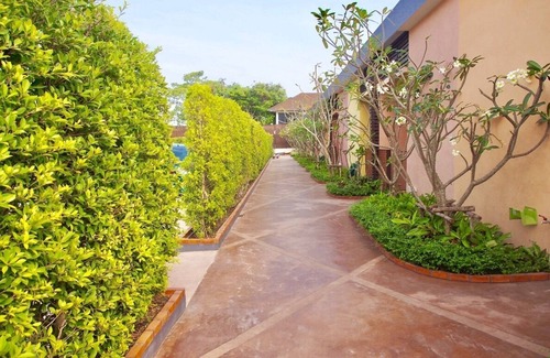 Hua Hin Villa | Deluxe with Pool Access
